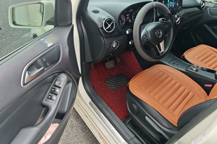 Used Mercedes-Benz B-Class 2012 B 180 Driver Seat