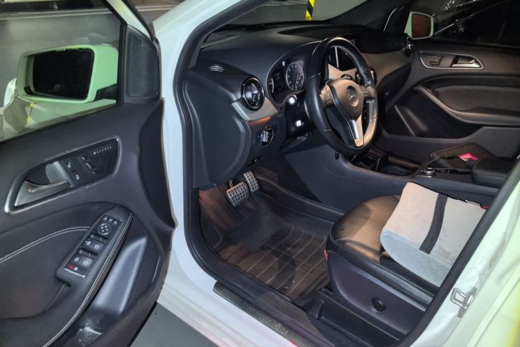 Used Mercedes-Benz B-Class 2012 B 200 Driver Seat