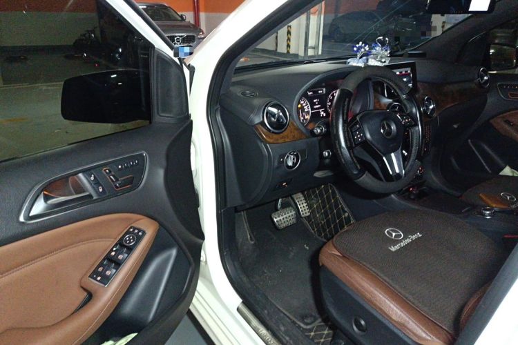 Used Mercedes-Benz B-Class 2012 B 200 Driver Seat