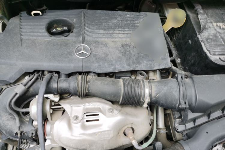 Used Mercedes-Benz B-Class 2012 B 200 Engine Bay