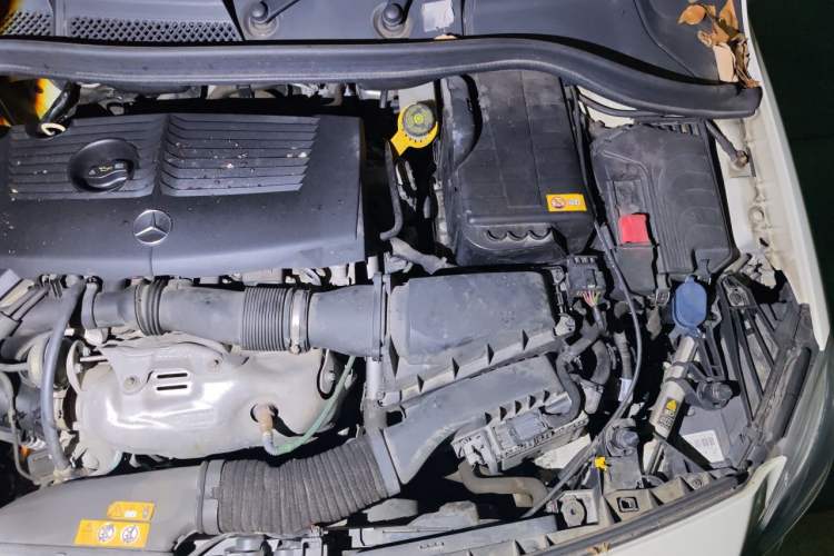 Used Mercedes-Benz B-Class 2012 B 200 Engine Bay Left
