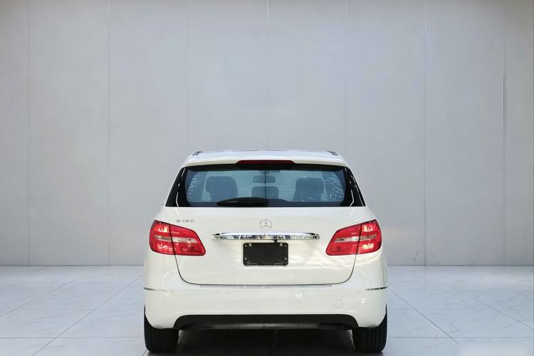 Used Mercedes-Benz B-Class 2012 B 180 base model (imported) Exterior 1
