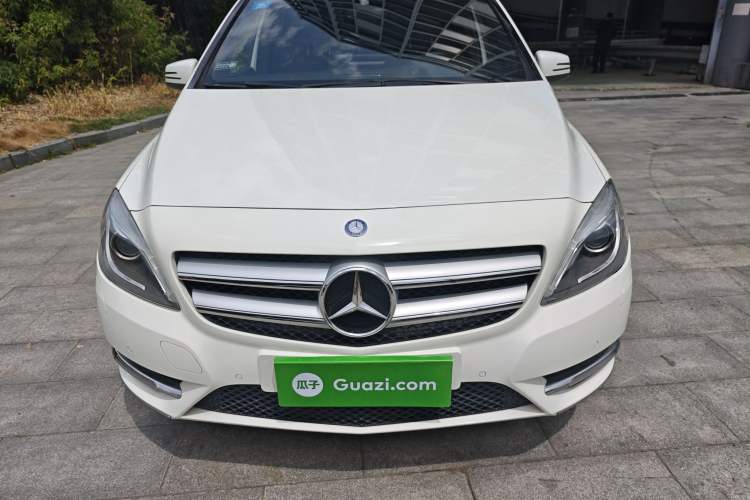 Used Mercedes-Benz B-Class 2012 B 200 Exterior 2