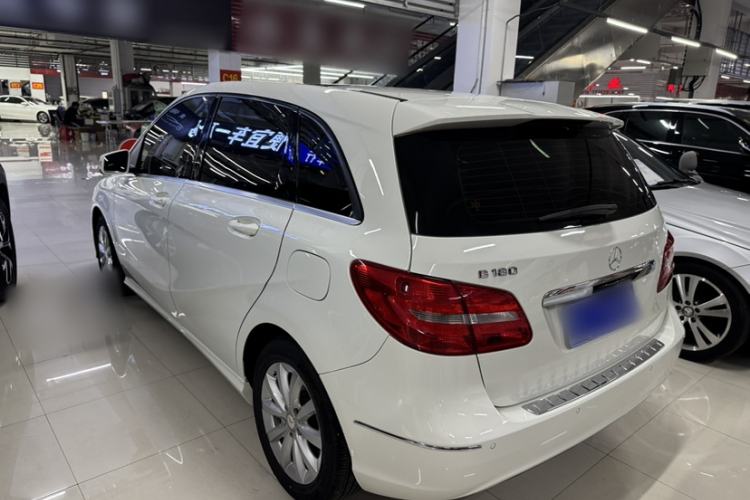 Used Mercedes-Benz B-Class 2012 B 180 Exterior 3