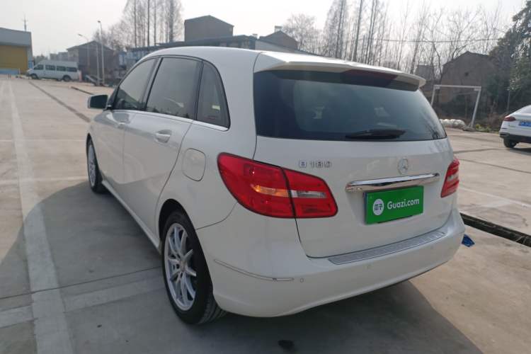 Used Mercedes-Benz B-Class 2012 B 180 Exterior 3
