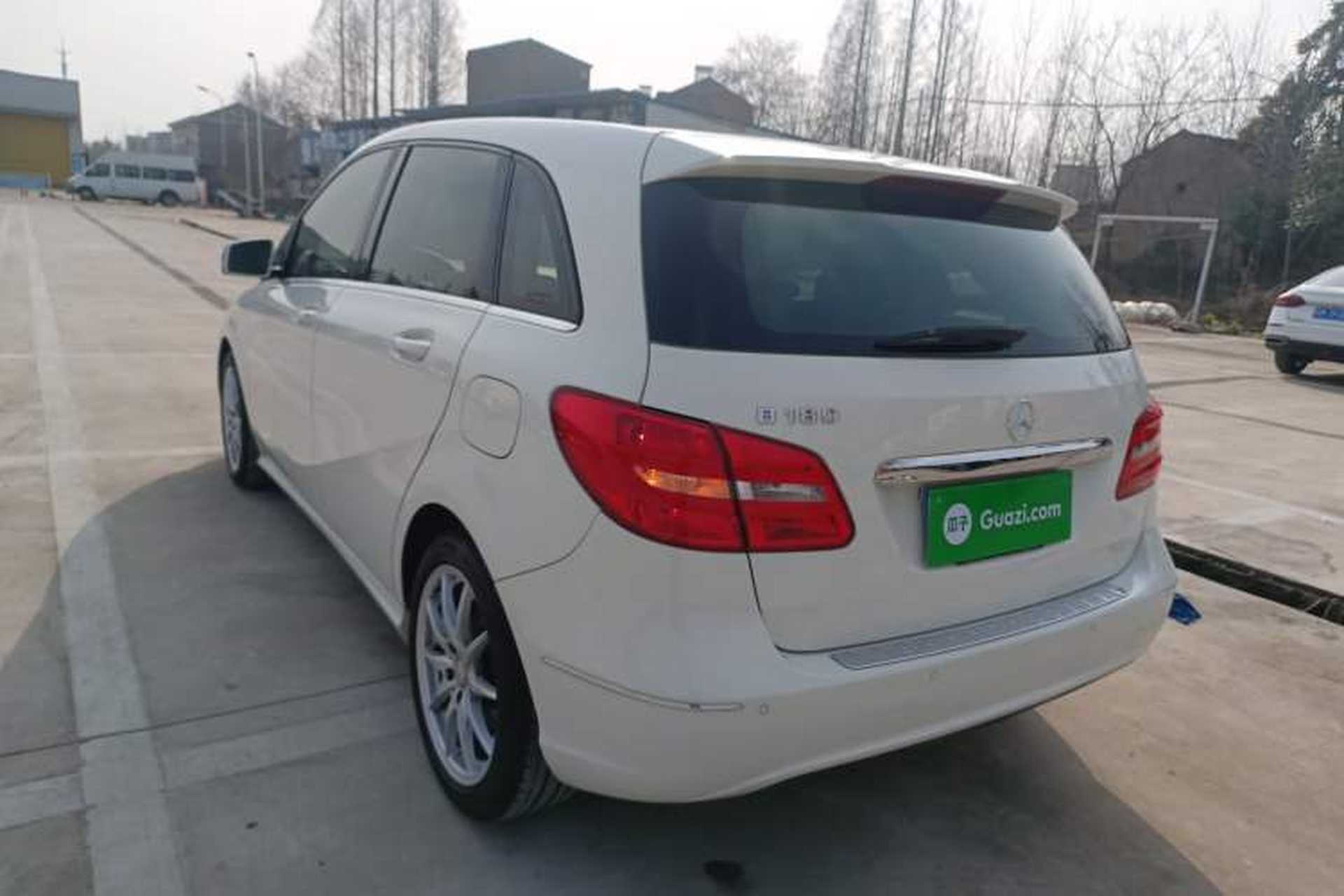 Used Mercedes-Benz B-Class 2012 B 180 Exterior 3