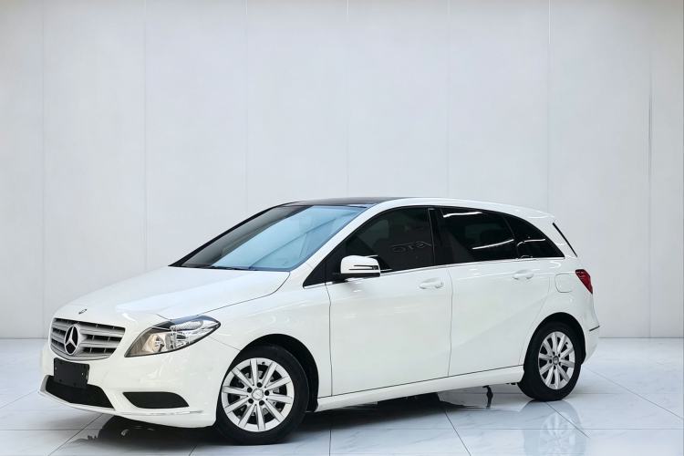 Used Mercedes-Benz B-Class 2012 B 180 base model (imported) Exterior 3