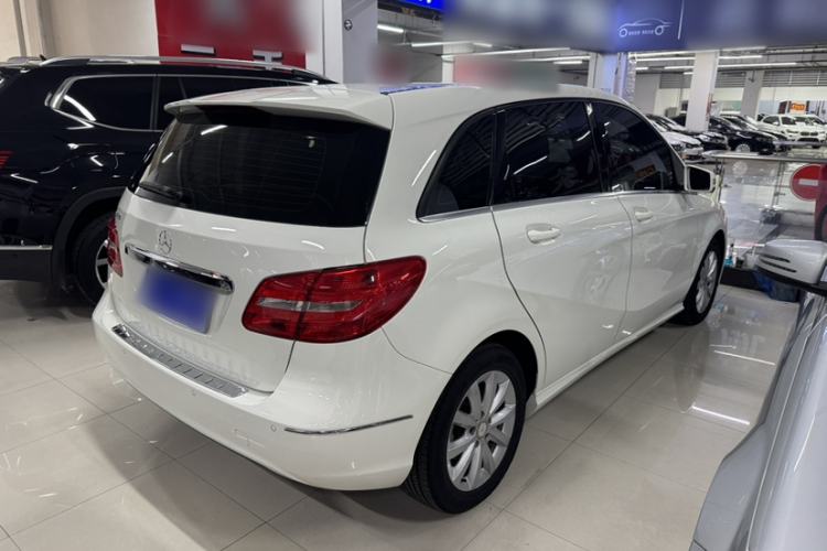 Used Mercedes-Benz B-Class 2012 B 180 Exterior 5