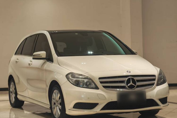 Used Mercedes-Benz B-Class 2012 B 180 Exterior 6