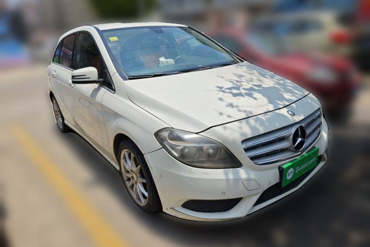 Used Mercedes-Benz B-Class 2012 B 180 Front Right 45 Deg