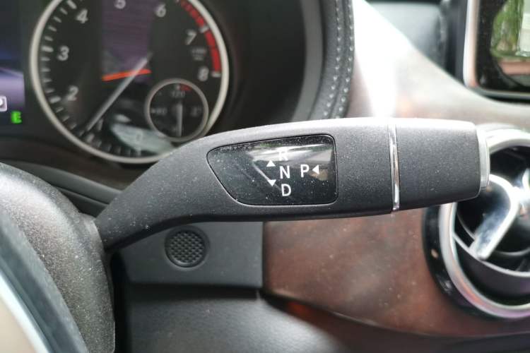 Used Mercedes-Benz B-Class 2012 B 200 Gear Lever