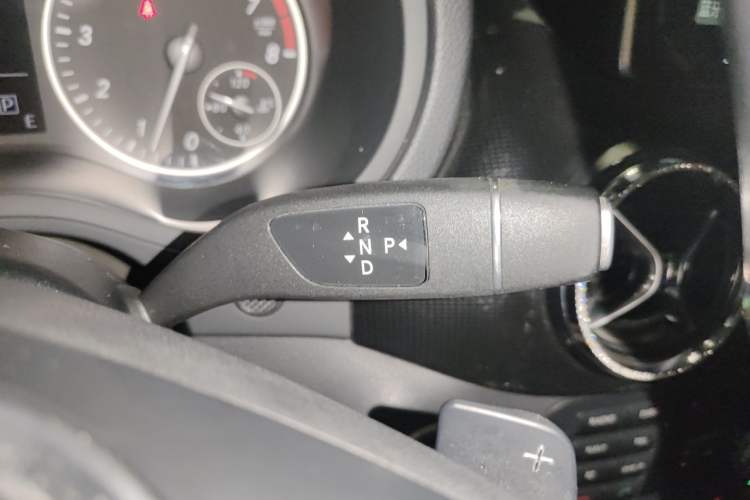 Used Mercedes-Benz B-Class 2012 B 180 Gear Lever
