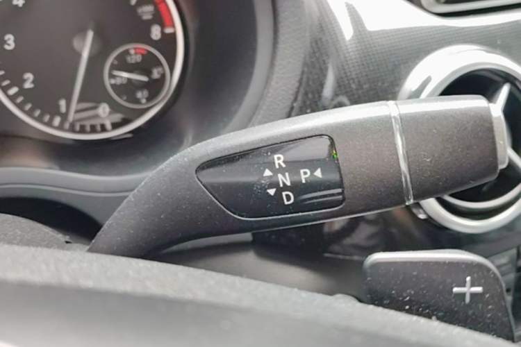 Used Mercedes-Benz B-Class 2012 B 180 Gear Lever