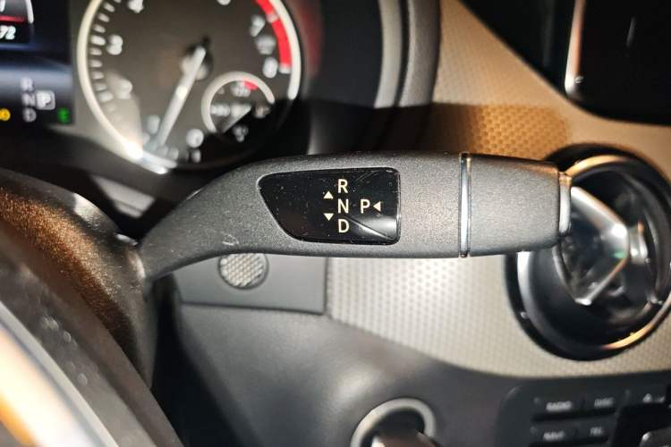 Used Mercedes-Benz B-Class 2012 B 200 Gear Lever