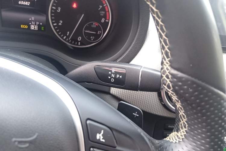 Used Mercedes-Benz B-Class 2012 B 200 Gear Lever
