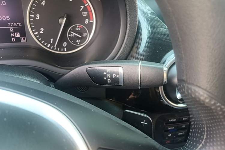 Used Mercedes-Benz B-Class 2012 B 180 Gear Lever