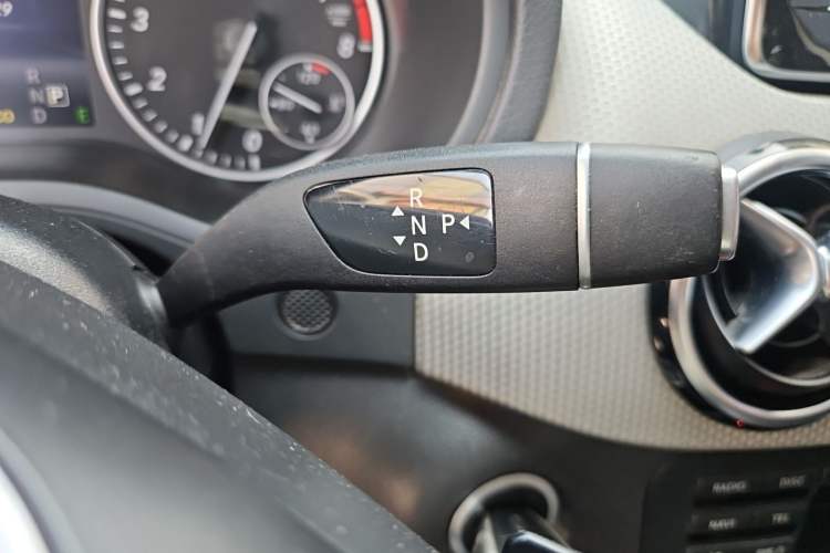 Used Mercedes-Benz B-Class 2012 B 200 Gear Lever