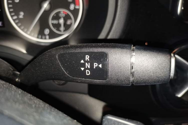 Used Mercedes-Benz B-Class 2012 B 180 Gear Lever