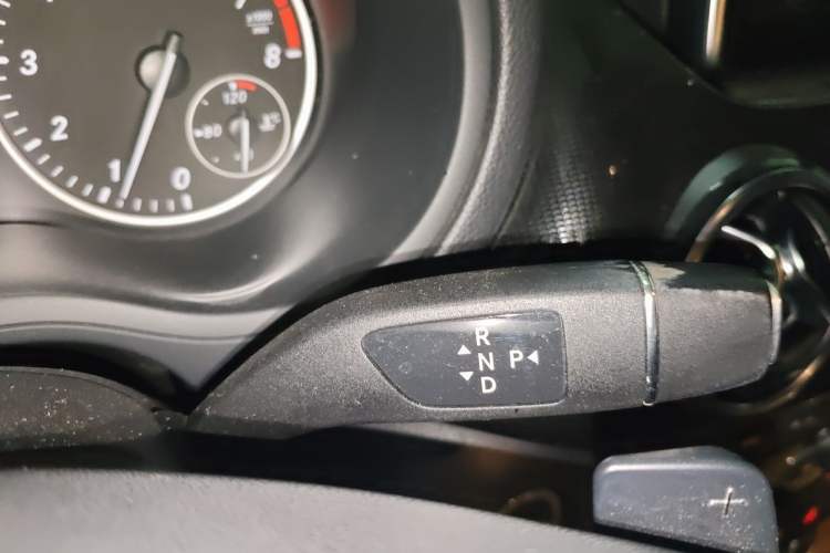 Used Mercedes-Benz B-Class 2012 B 180 Gear Lever
