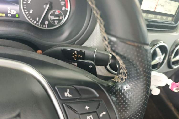 Used Mercedes-Benz B-Class 2012 B 200 Gear Lever