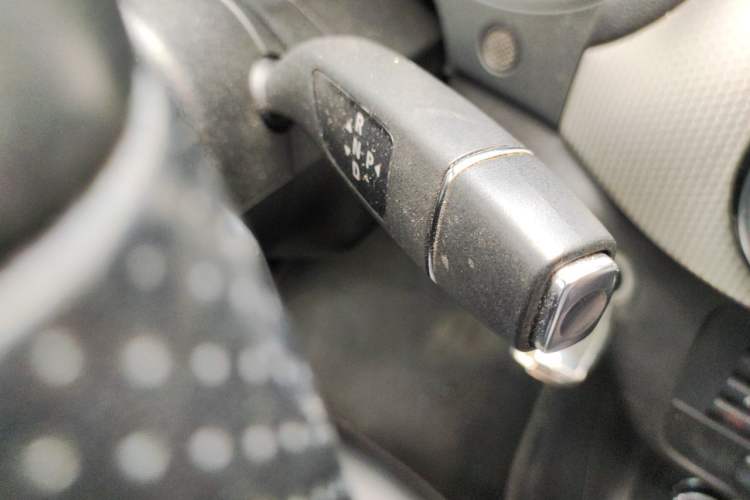 Used Mercedes-Benz B-Class 2012 B 200 Gear Lever