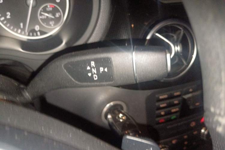 Used Mercedes-Benz B-Class 2012 B 180 Gear Lever