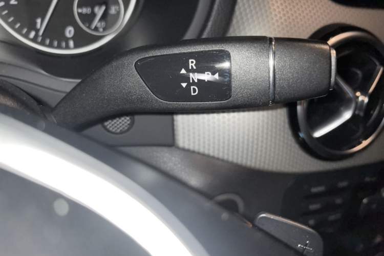 Used Mercedes-Benz B-Class 2012 B 200 Gear Lever