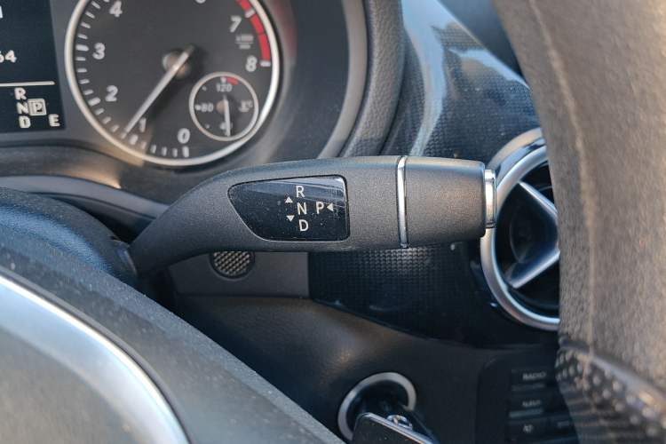 Used Mercedes-Benz B-Class 2012 B 180 Gear Lever