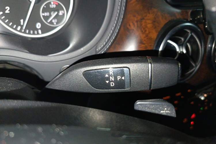 Used Mercedes-Benz B-Class 2012 B 200 Gear Lever