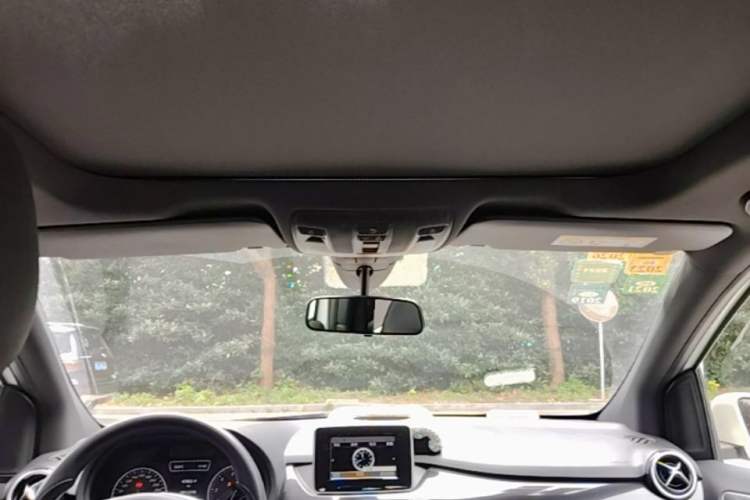 Used Mercedes-Benz B-Class 2012 B 180 Headliner