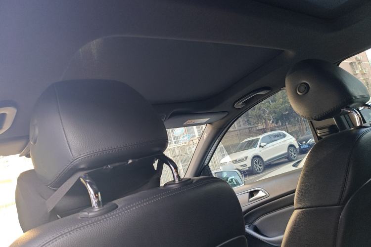 Used Mercedes-Benz B-Class 2012 B 180 Headliner