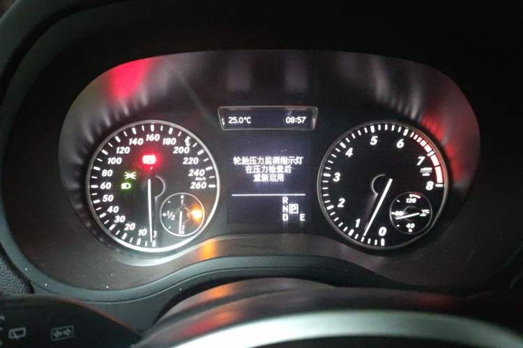 Used Mercedes-Benz B-Class 2012 B 180 Instrument Cluster