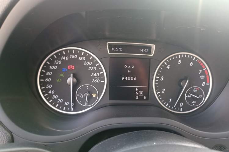 Used Mercedes-Benz B-Class 2012 B 180 Instrument Cluster