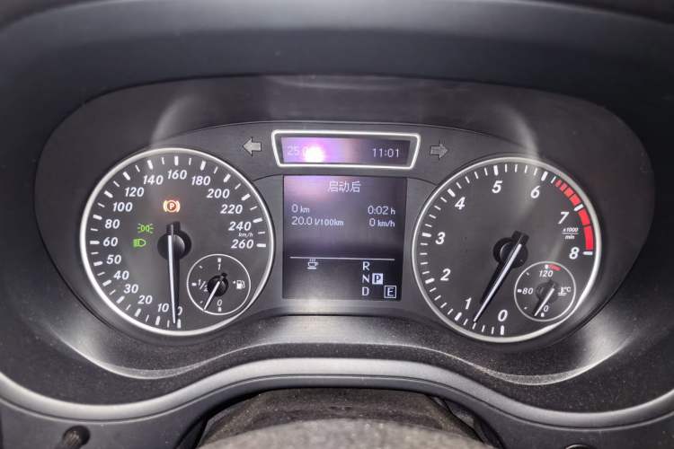 Used Mercedes-Benz B-Class 2012 B 180 Instrument Cluster