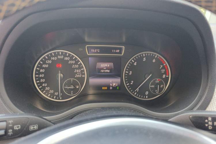 Used Mercedes-Benz B-Class 2012 B 200 Instrument Cluster