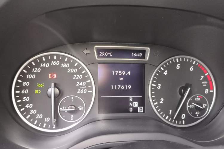 Used Mercedes-Benz B-Class 2012 B 200 Instrument Cluster