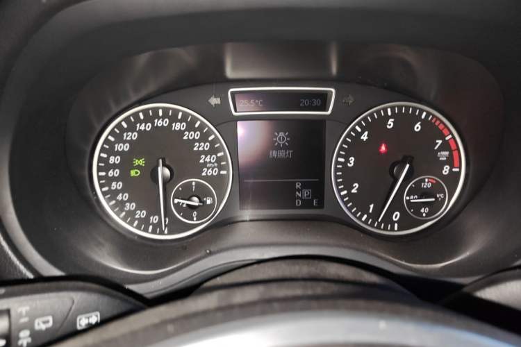 Used Mercedes-Benz B-Class 2012 B 180 Instrument Cluster