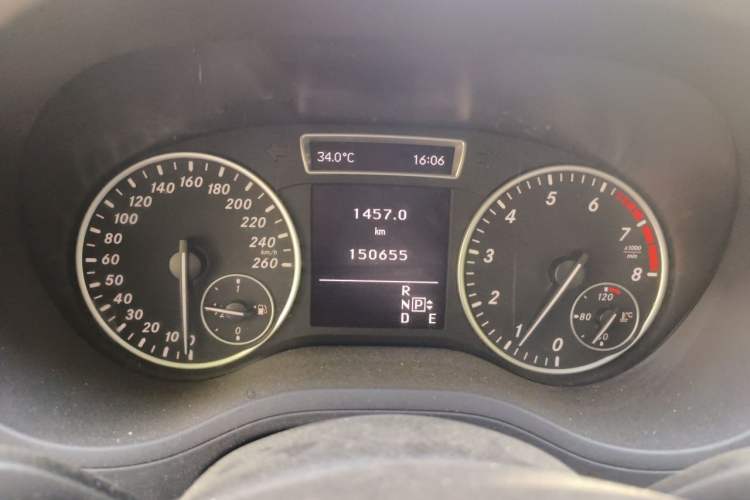 Used Mercedes-Benz B-Class 2012 B 180 Instrument Cluster