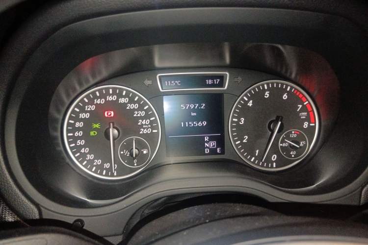 Used Mercedes-Benz B-Class 2012 B 180 Instrument Cluster