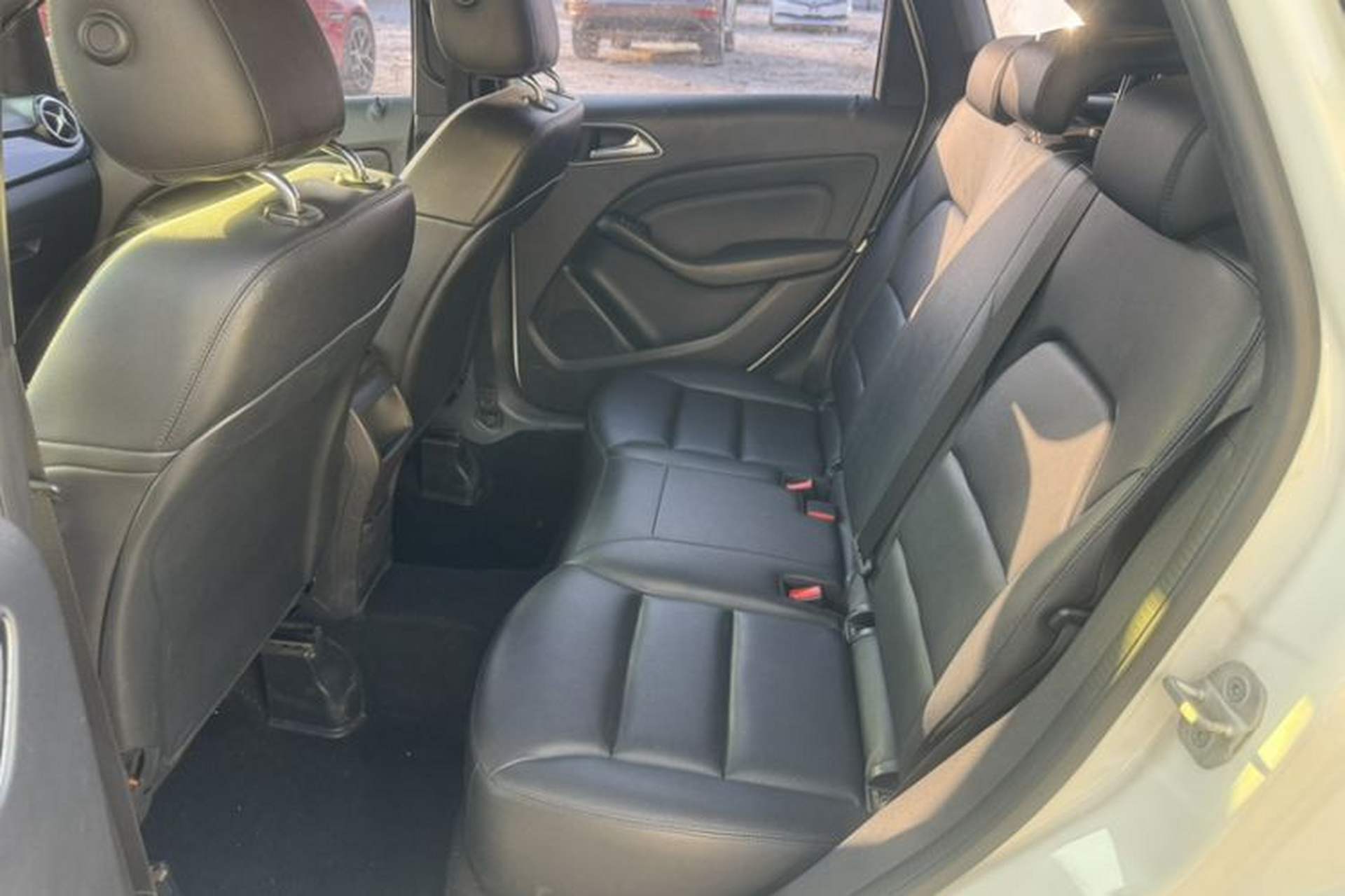 Used Mercedes-Benz B-Class 2012 B 180 Interior 5