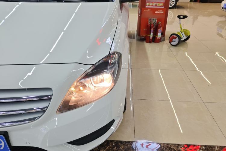 Used Mercedes-Benz B-Class 2012 B 180 Left Front Headlight
