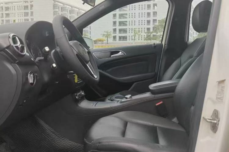 Used Mercedes-Benz B-Class 2012 B 180 Left Front Seat