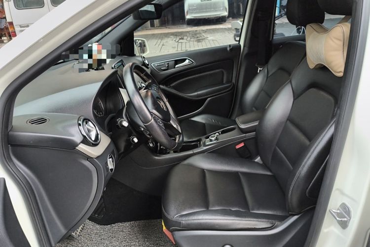 Used Mercedes-Benz B-Class 2012 B 200 Left Front Seat
