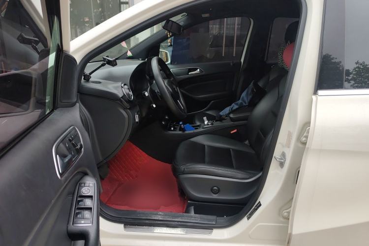 Used Mercedes-Benz B-Class 2012 B 180 Left Front Seat