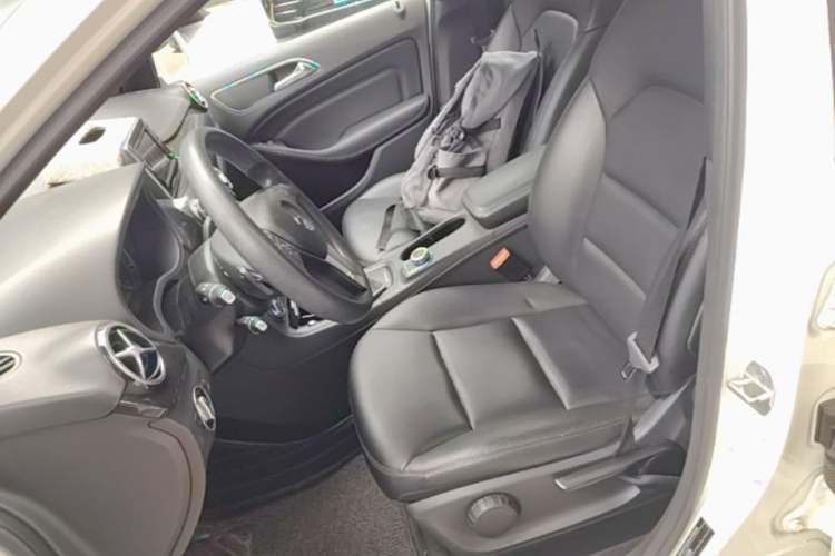 Used Mercedes-Benz B-Class 2012 B 180 Left Front Seat