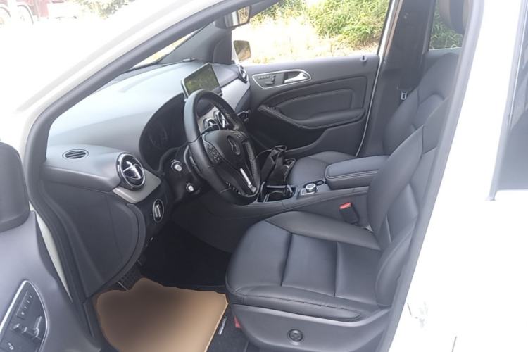 Used Mercedes-Benz B-Class 2012 B 200 Left Front Seat