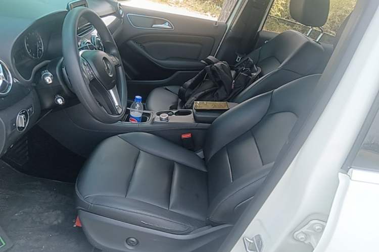 Used Mercedes-Benz B-Class 2012 B 180 Left Front Seat