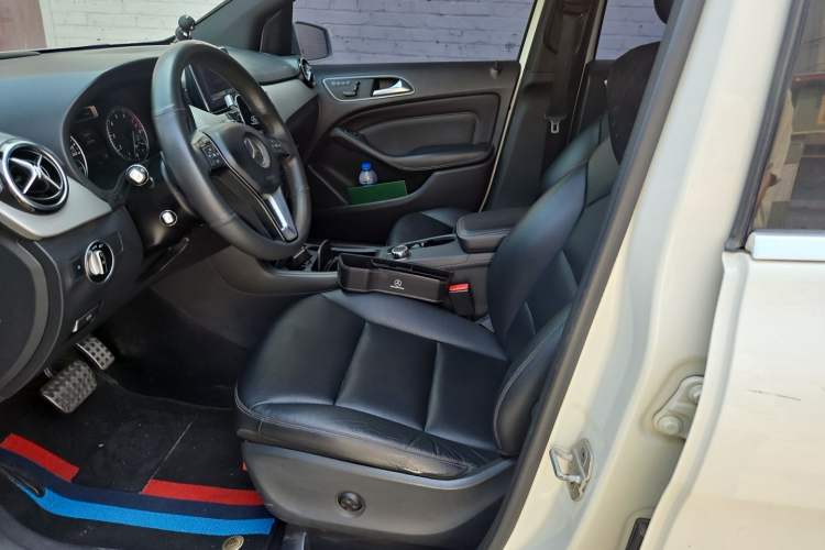 Used Mercedes-Benz B-Class 2012 B 200 Left Front Seat