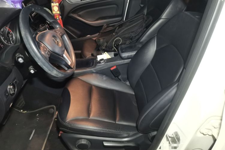 Used Mercedes-Benz B-Class 2012 B 180 Left Front Seat