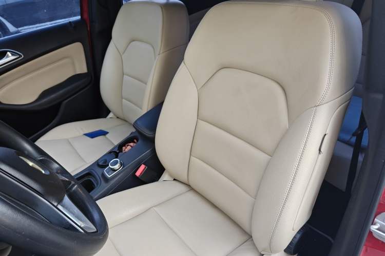 Used Mercedes-Benz B-Class 2012 B 180 Left Front Seat